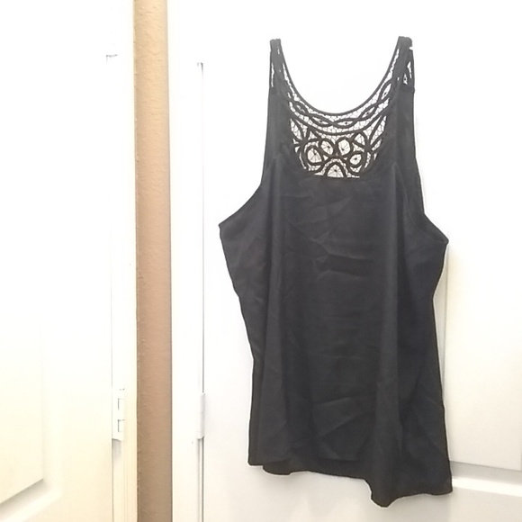 FINAL MARKDOWN Decorative back torrid top 3 3x - Picture 9 of 9